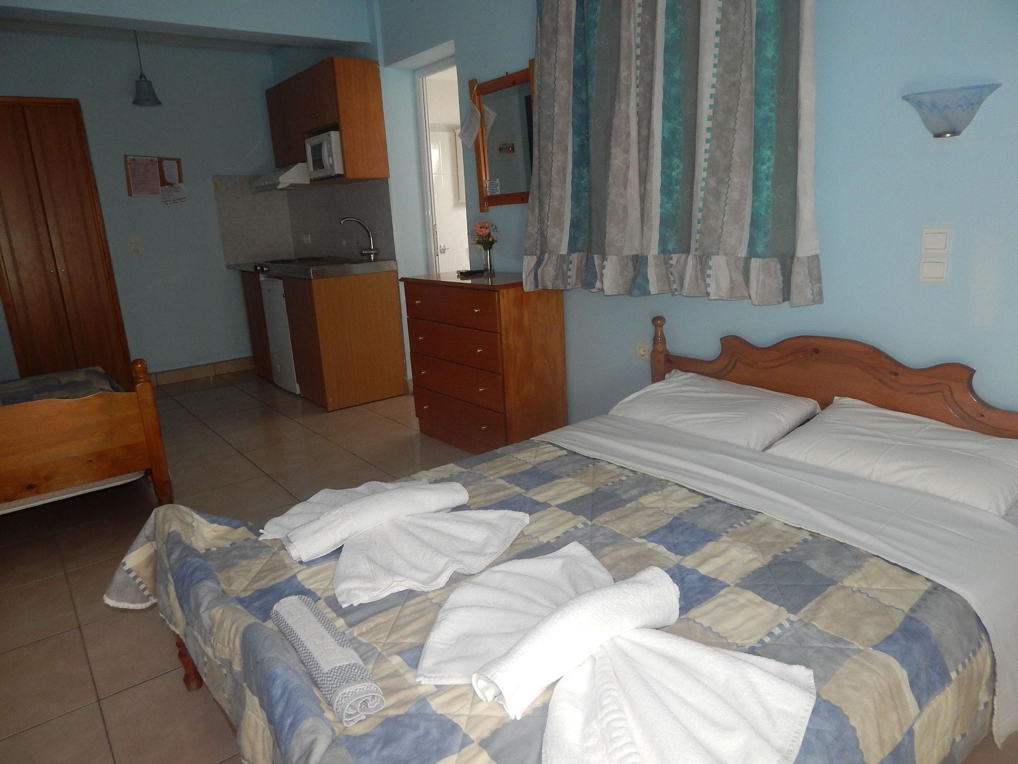 Aparthotel Anaxos Gardens Esterno foto