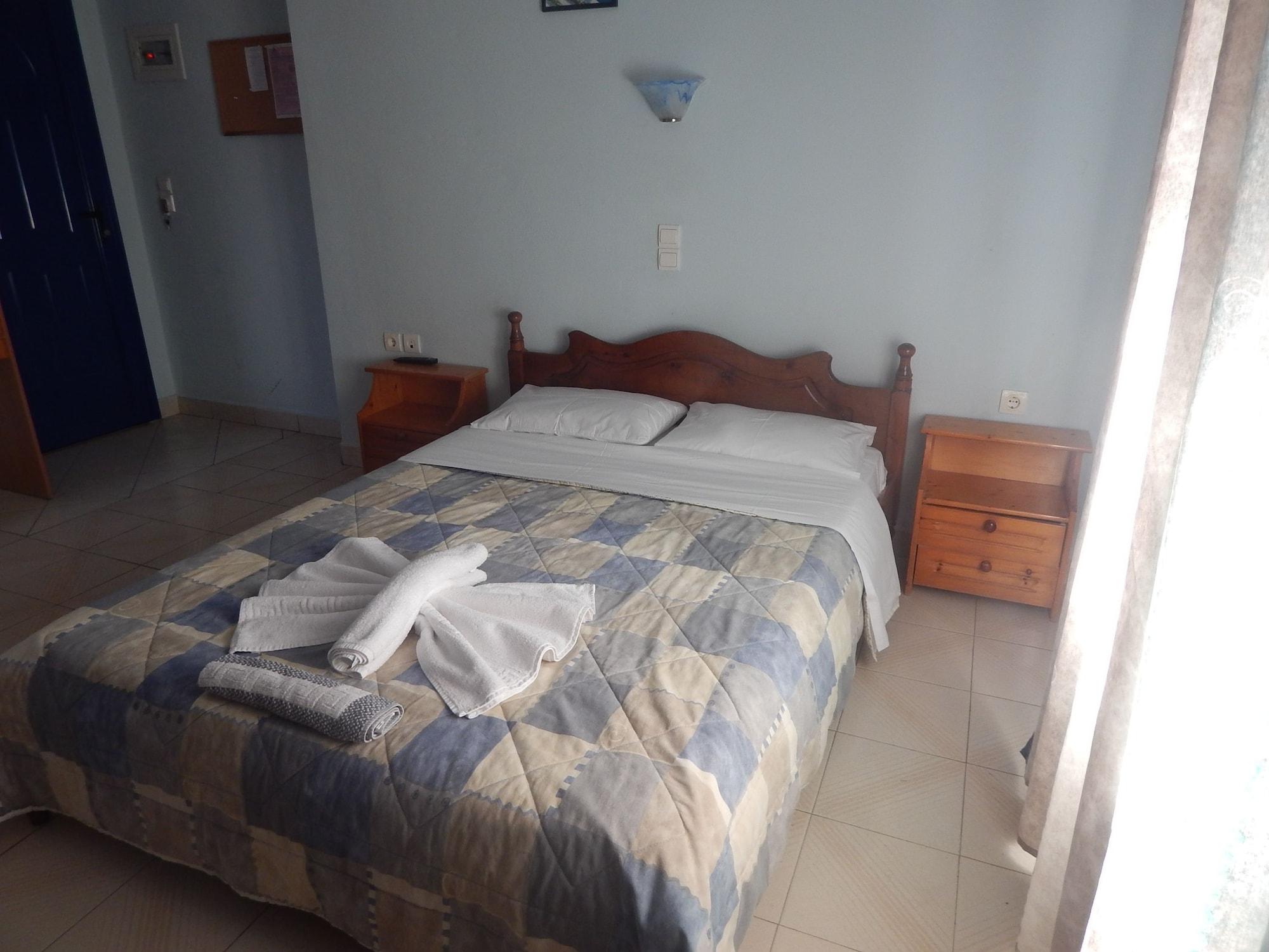Aparthotel Anaxos Gardens Esterno foto