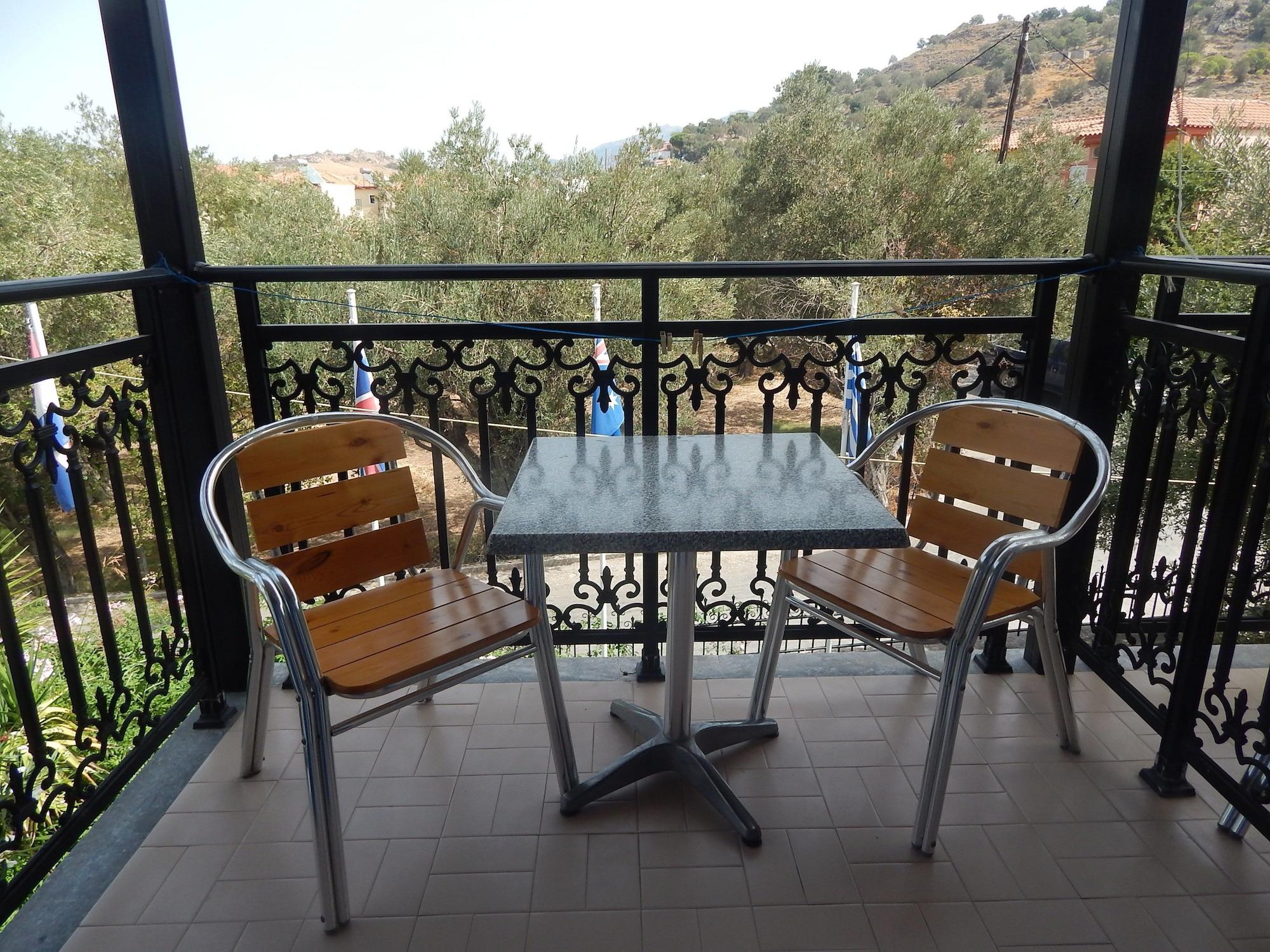 Aparthotel Anaxos Gardens Esterno foto