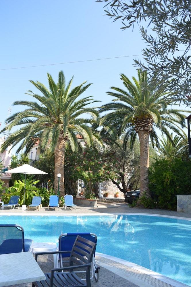 Aparthotel Anaxos Gardens Esterno foto