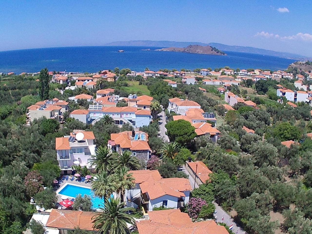 Aparthotel Anaxos Gardens Esterno foto