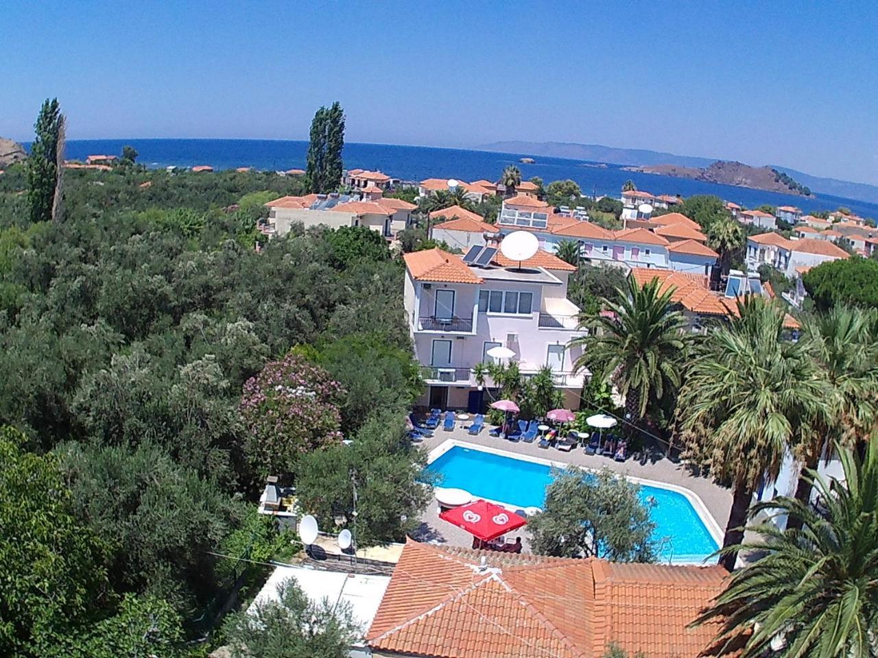 Aparthotel Anaxos Gardens Esterno foto