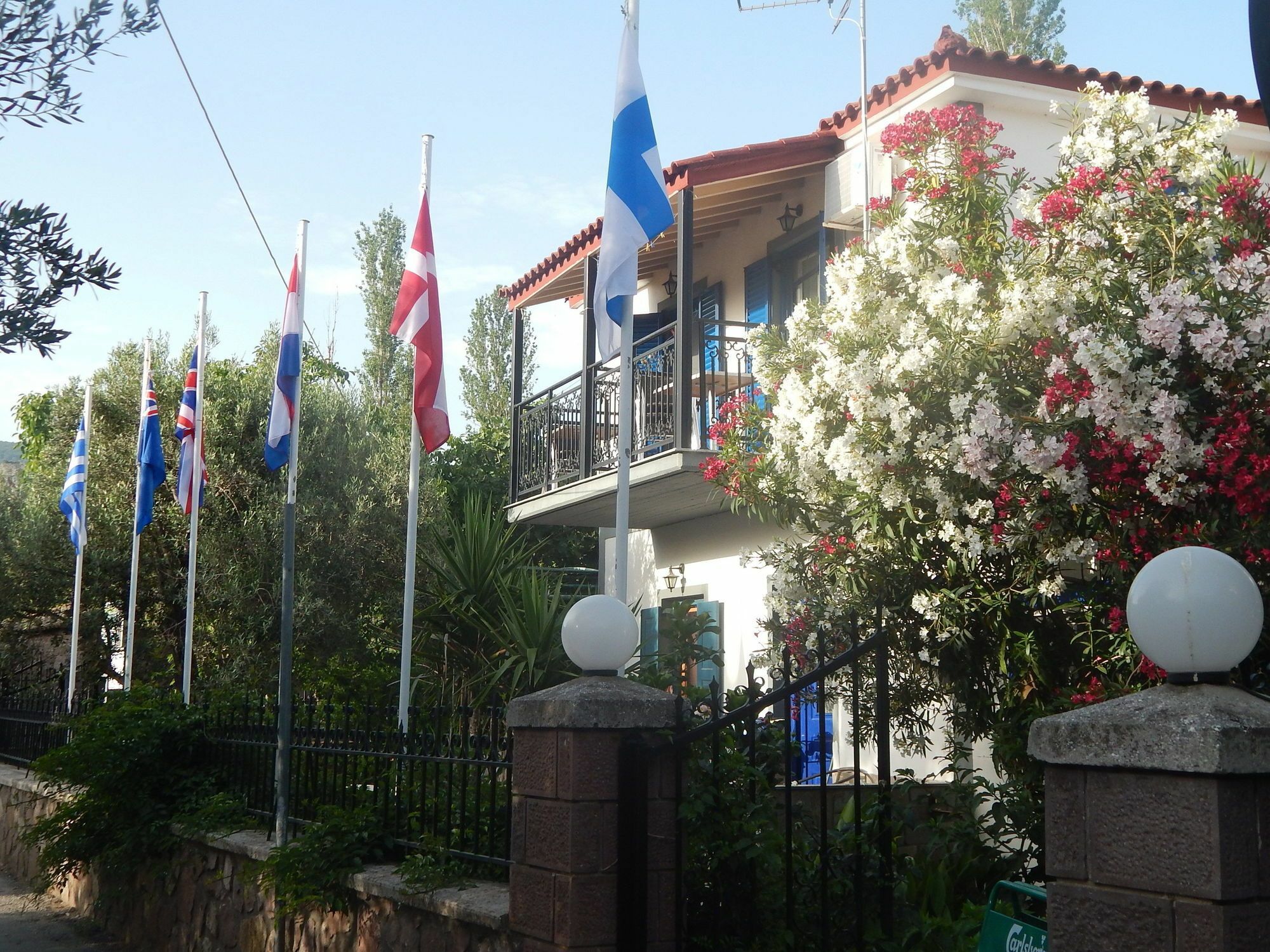 Aparthotel Anaxos Gardens Esterno foto