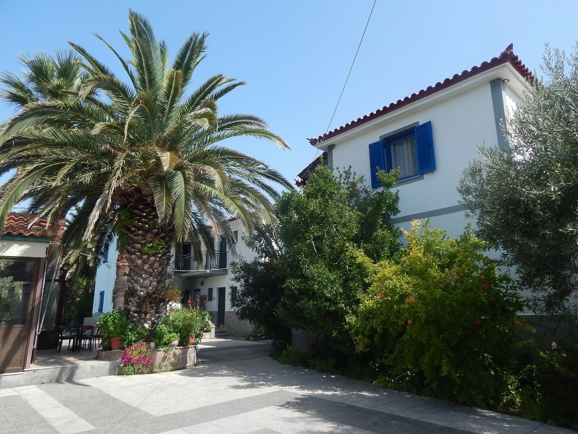 Aparthotel Anaxos Gardens Esterno foto